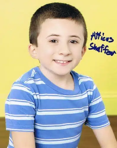 ATTICUS SHAFFER   The Middle AUTOGRAPH Signed xPhoto B
