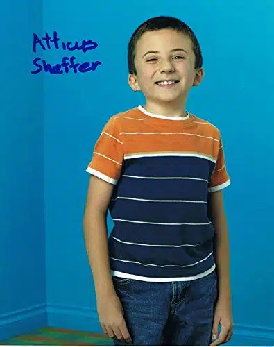 ATTICUS SHAFFER   The Middle AUTOGRAPH Signed xPhoto